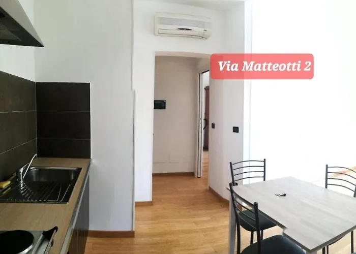 Via Matteotti & Via Carracci Apartamento Bolonia